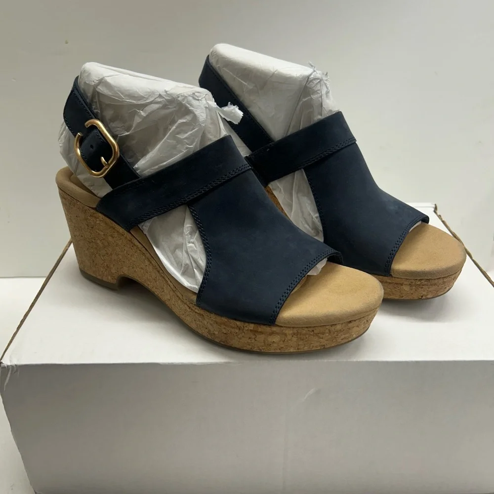 Clarks‎ Giselle Rose Nubuck Navy Wedge Sandals Size 11M